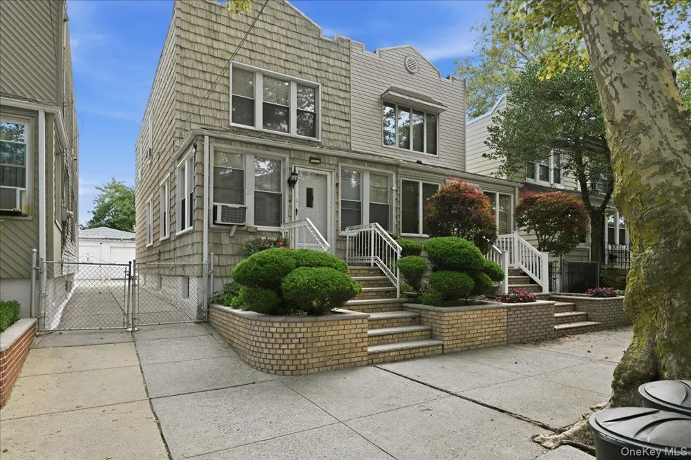 7733 79th Place Glendale, NY 11385