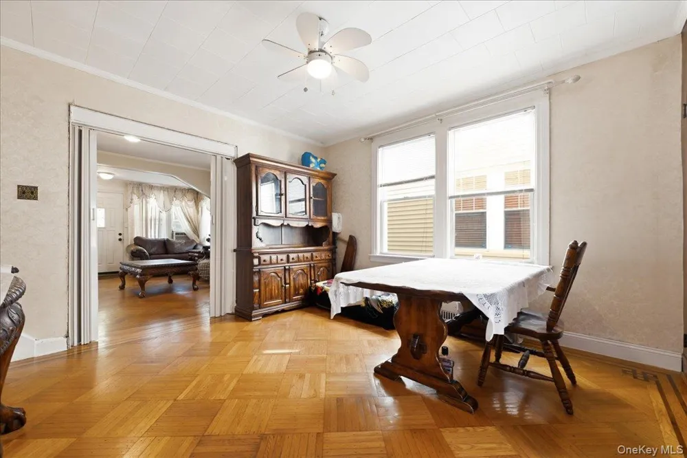 7733 79th Place Glendale, NY 11385