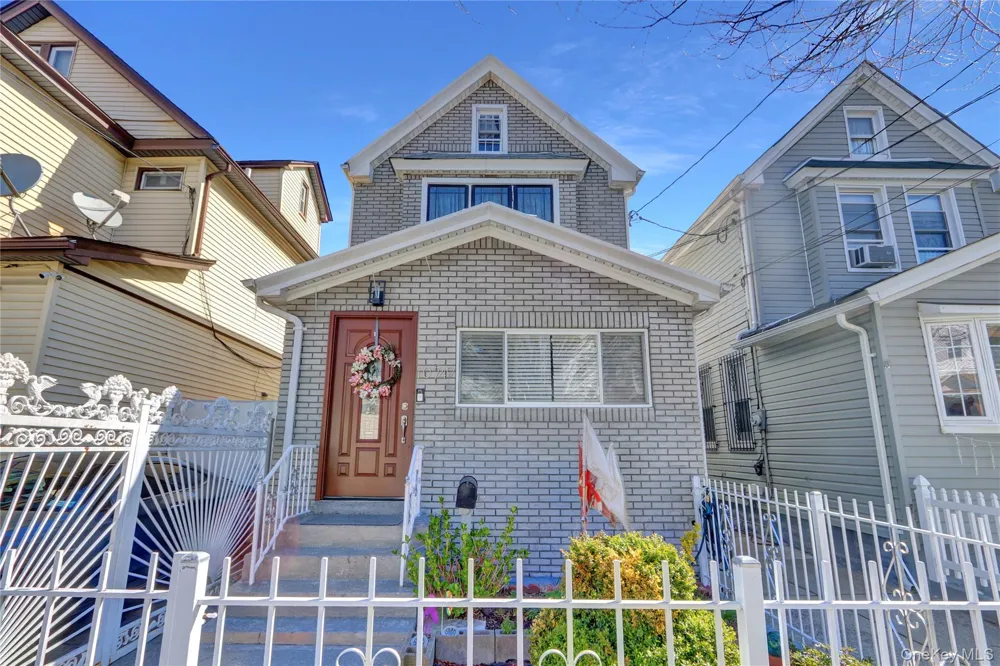 10749 117th Street Richmond Hill, NY 11419