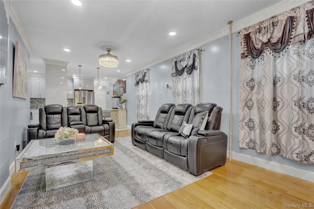 10749 117th Street Richmond Hill, NY 11419
