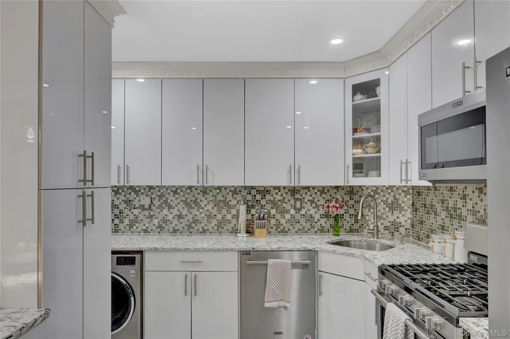 10749 117th Street Richmond Hill, NY 11419