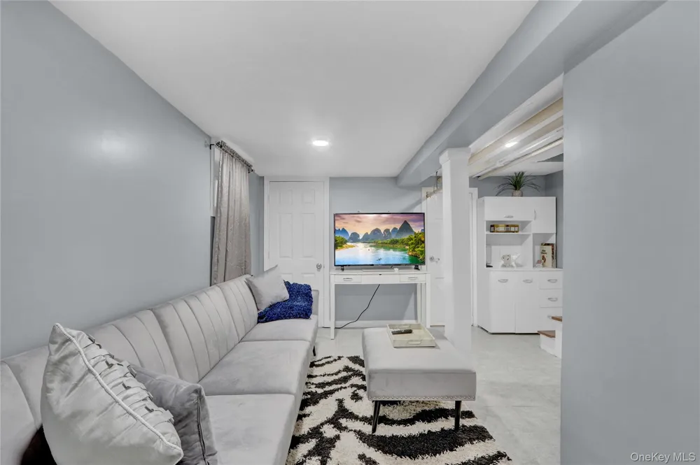 10749 117th Street Richmond Hill, NY 11419