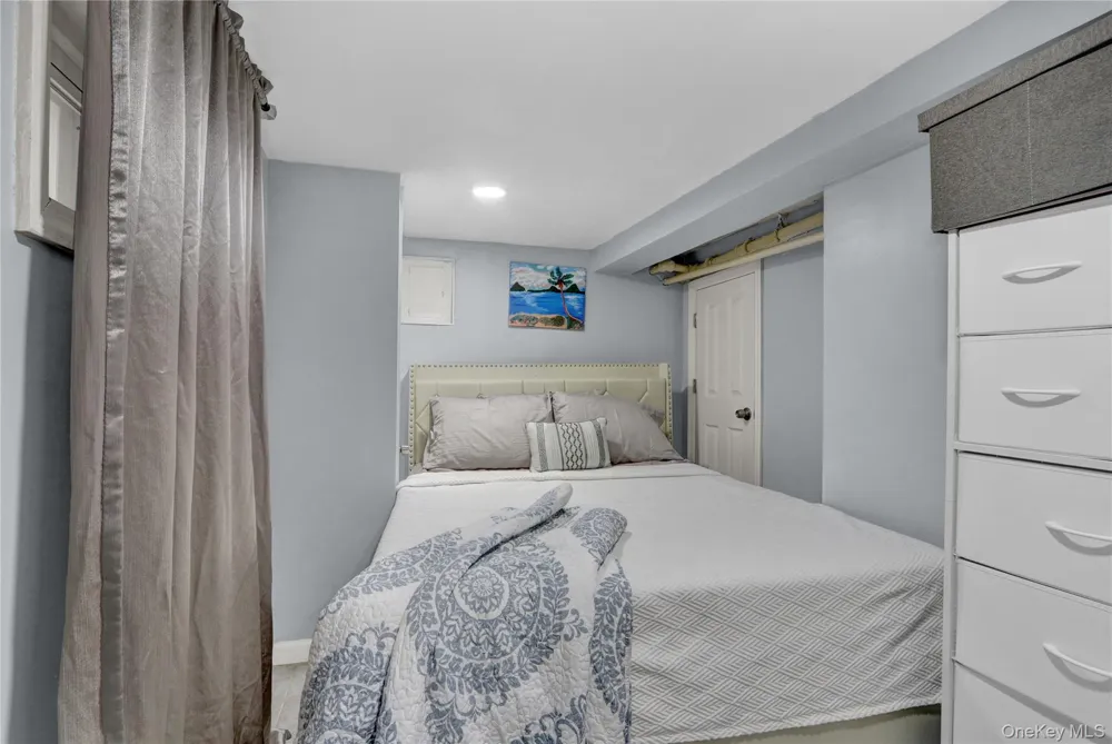 10749 117th Street Richmond Hill, NY 11419