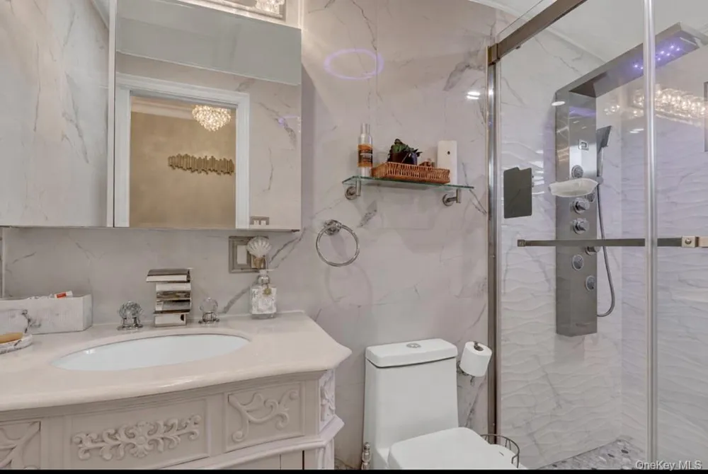 10749 117th Street Richmond Hill, NY 11419