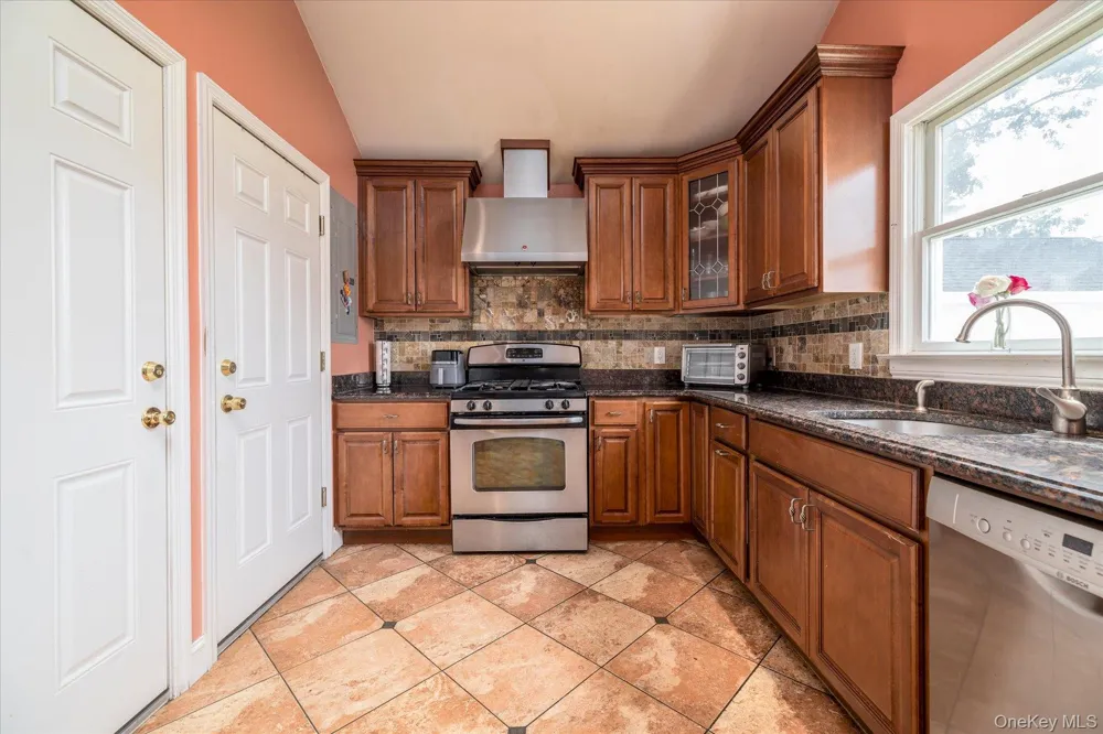 3108 Royal Avenue Oceanside, NY 11572