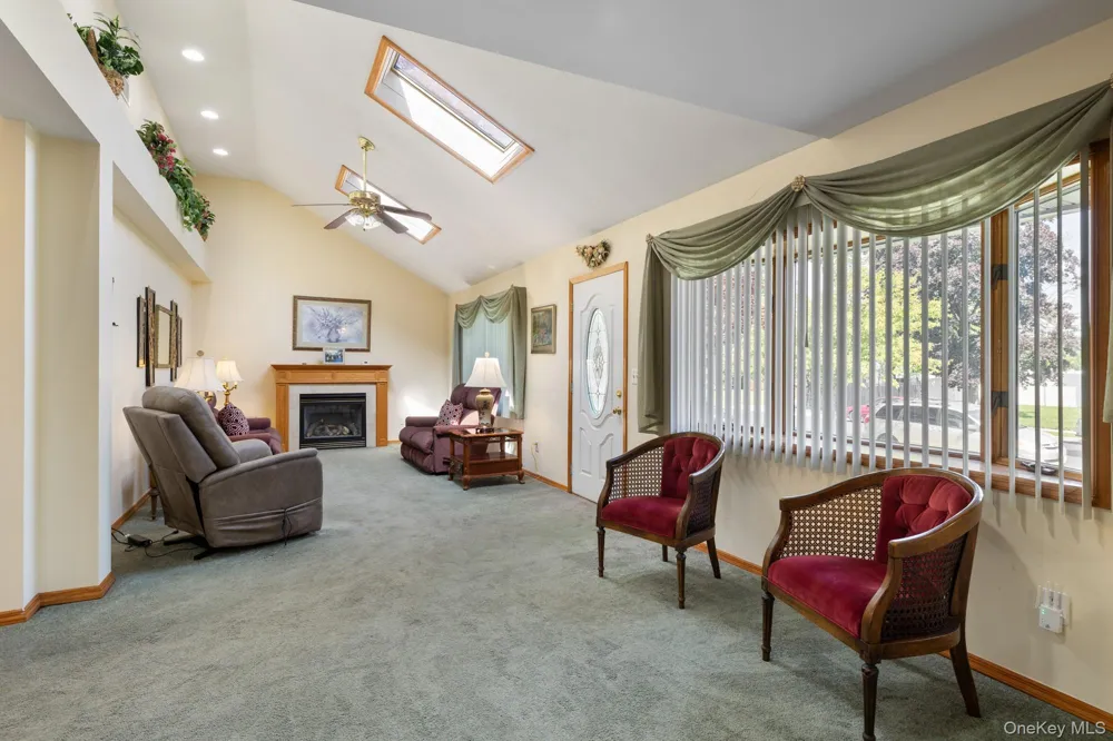 3848 Cordwood Lane Seaford, NY 11783
