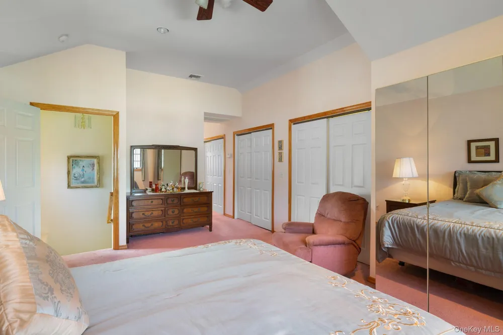 3848 Cordwood Lane Seaford, NY 11783