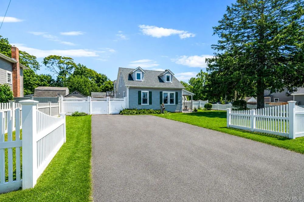 89 Avery Avenue Patchogue, NY 11772