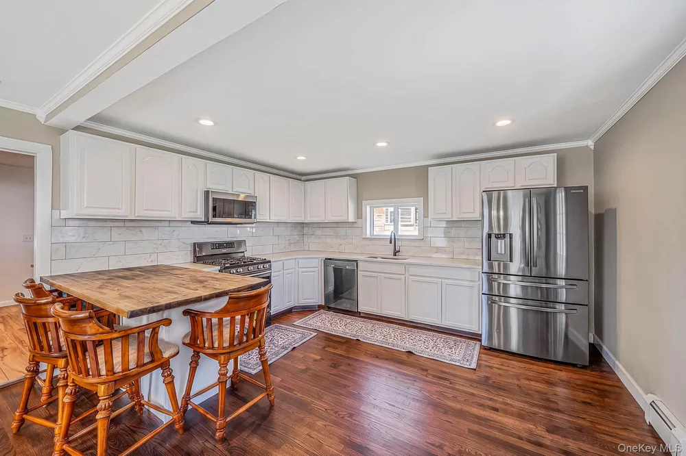 89 Avery Avenue Patchogue, NY 11772