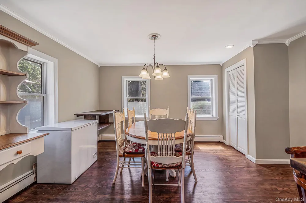 89 Avery Avenue Patchogue, NY 11772