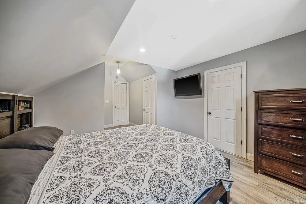 89 Avery Avenue Patchogue, NY 11772