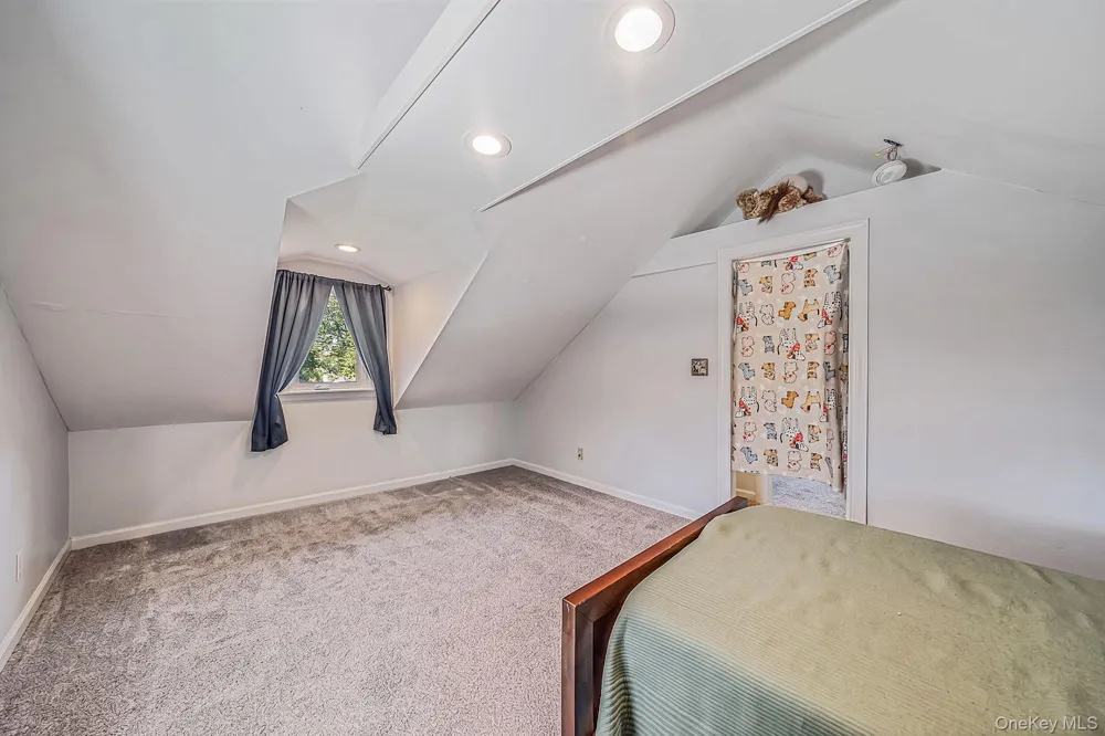 89 Avery Avenue Patchogue, NY 11772