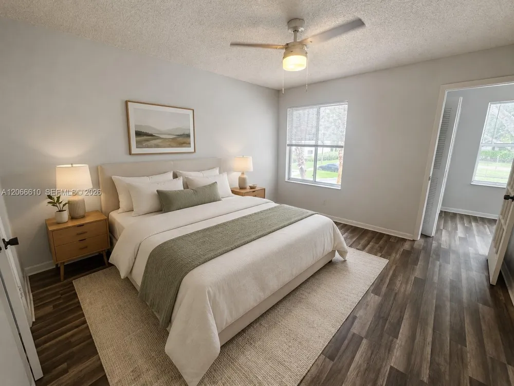 3360 Pinewalk Dr N #1324 Margate, FL 33063