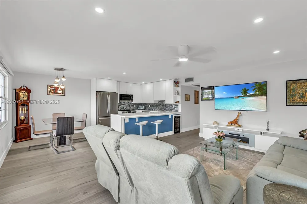 2109 Oakridge V #2109 Deerfield Beach, FL 33442
