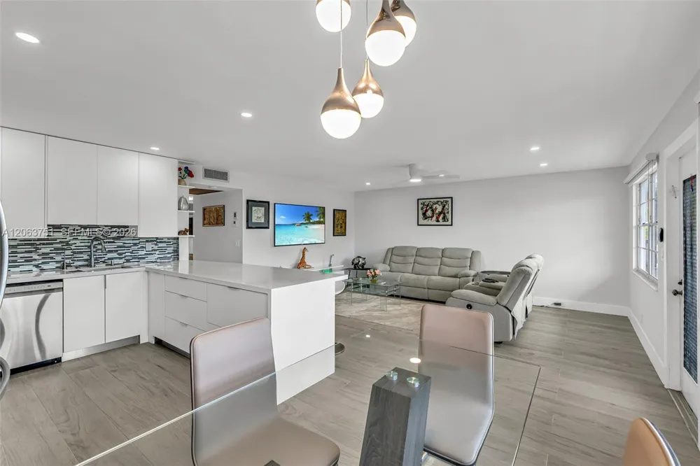 2109 Oakridge V #2109 Deerfield Beach, FL 33442