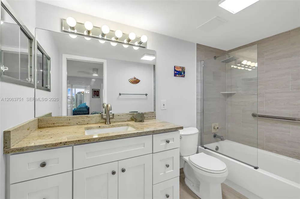 2109 Oakridge V #2109 Deerfield Beach, FL 33442
