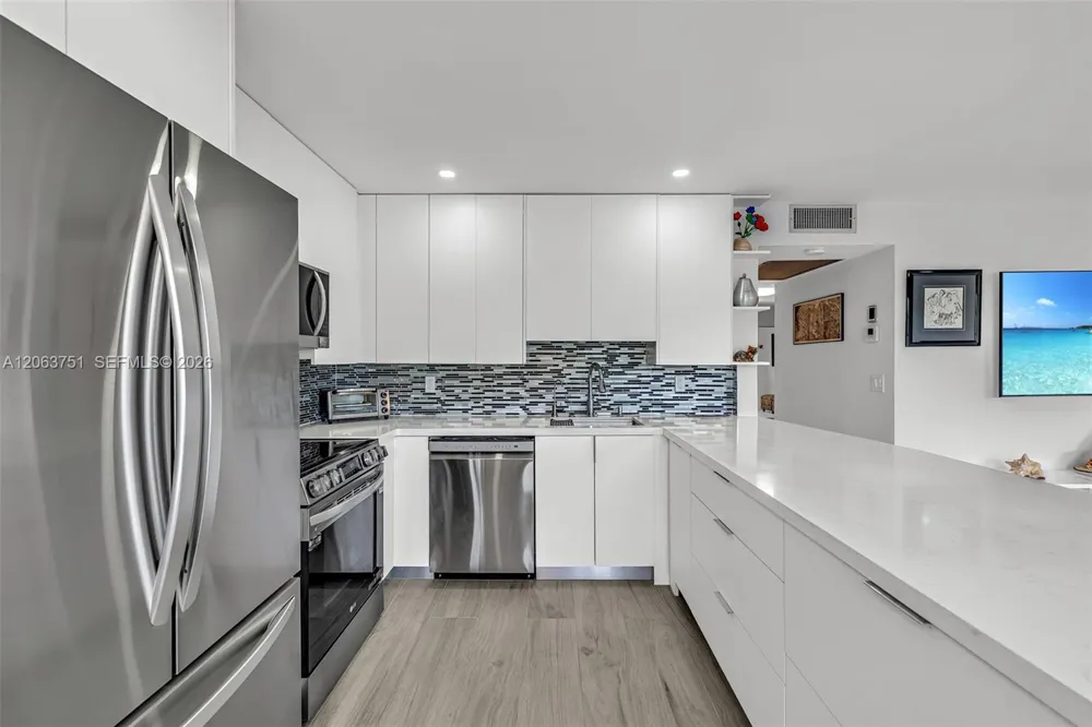 2109 Oakridge V #2109 Deerfield Beach, FL 33442