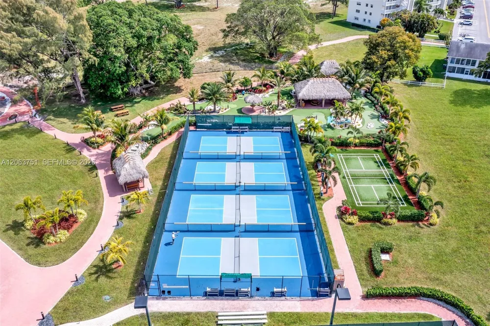 2109 Oakridge V #2109 Deerfield Beach, FL 33442