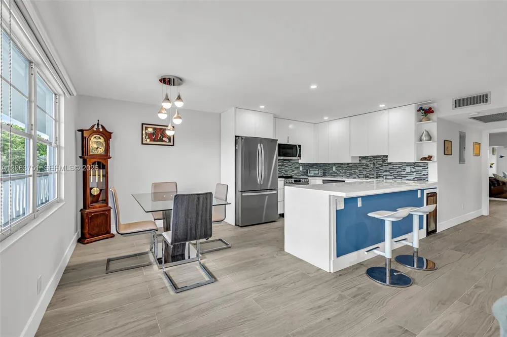 2109 Oakridge V #2109 Deerfield Beach, FL 33442