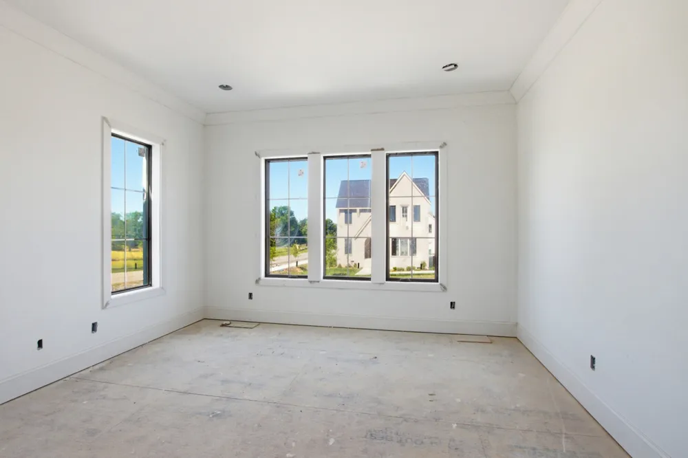 140 Hever Aly Thompsons Station, TN 37179