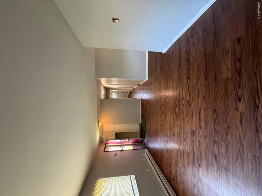 17415 Addison Street Southfield City, MI 48075