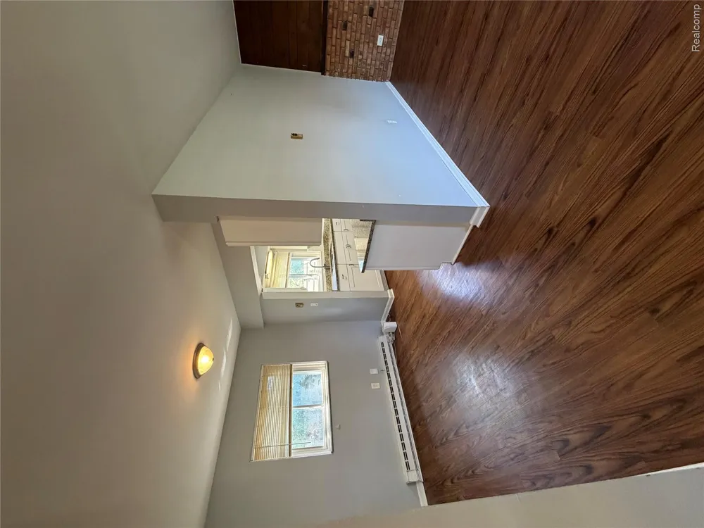 17415 Addison Street Southfield City, MI 48075