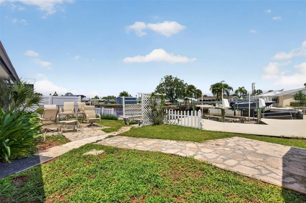 13224 NEPTUNE DRIVE Hudson, FL 34667