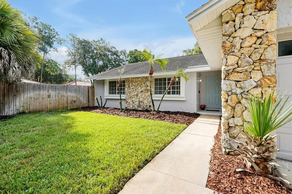 8405 WAIALAE COURT Orlando, FL 32819