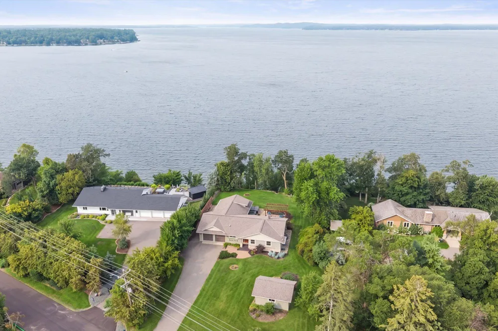 22617 Hole In The Day Drive Nisswa, MN 56468