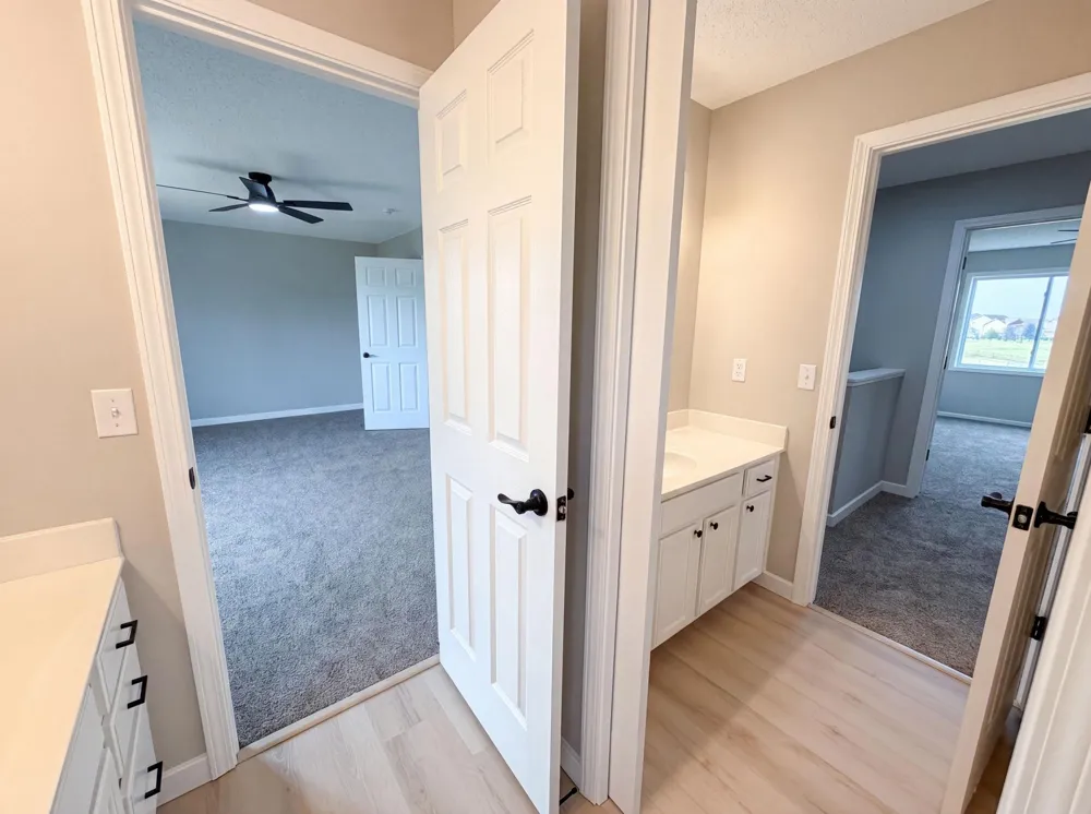 2197 11th Avenue SE Cambridge, MN 55008