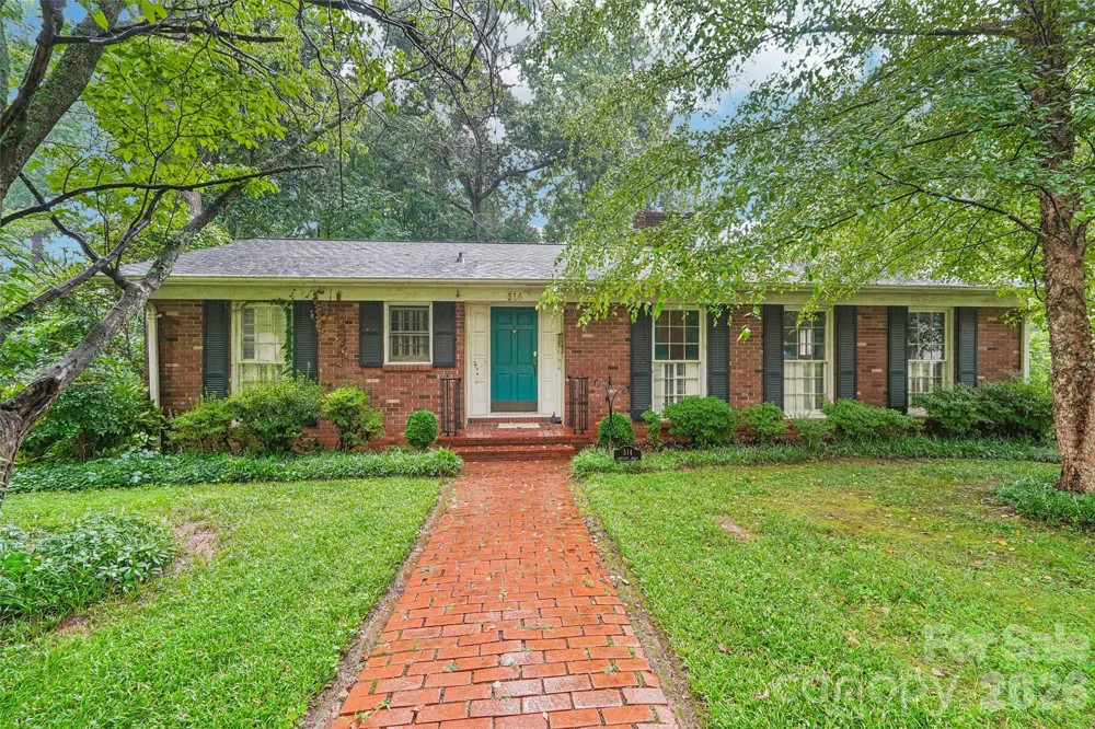 514 Lakeside Drive Statesville, NC 28677