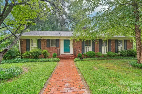 514 Lakeside Drive