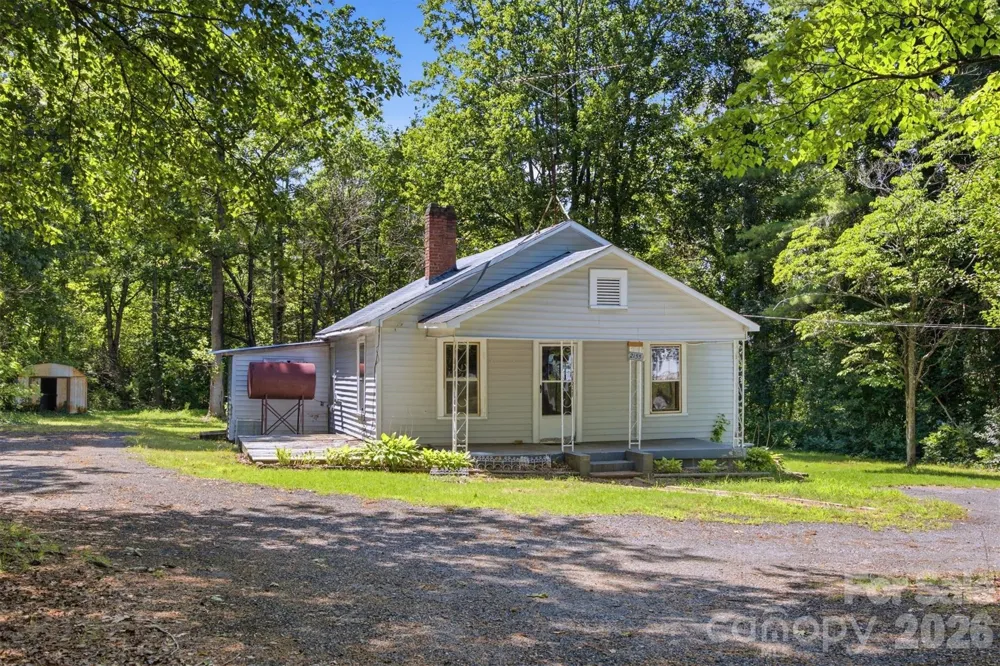 2155 Pa Jolly Lane Granite Falls, NC 28630