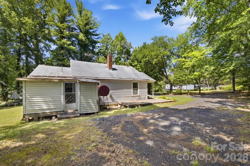 2155 Pa Jolly Lane Granite Falls, NC 28630