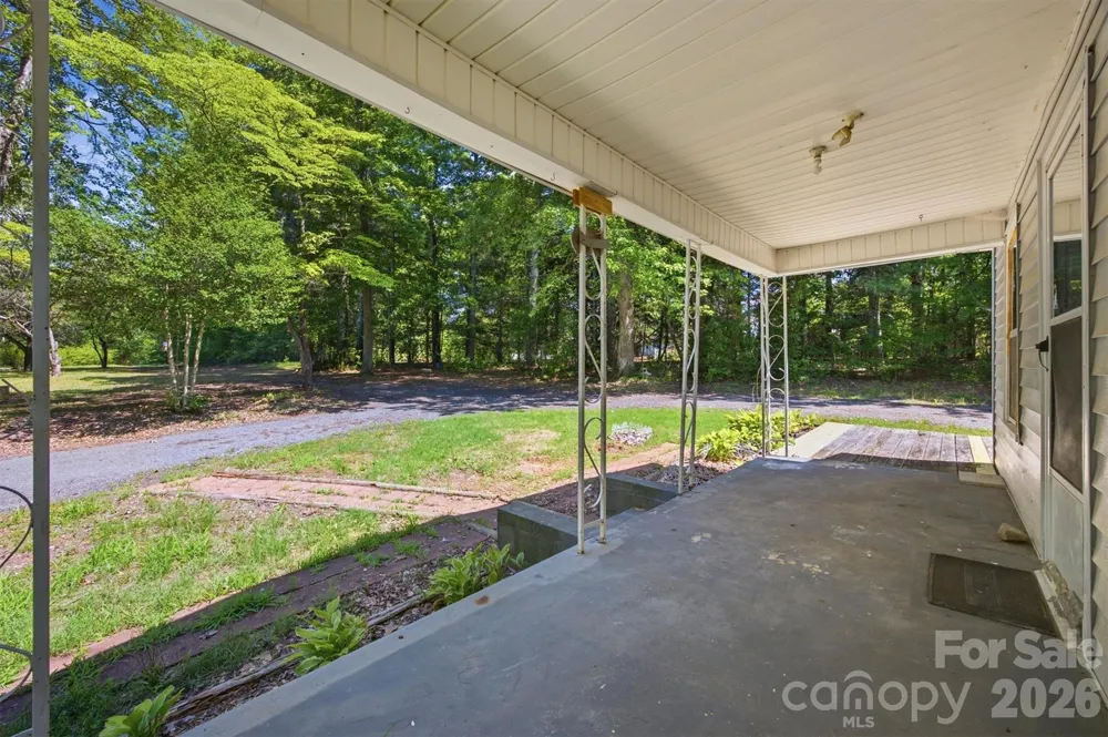 2155 Pa Jolly Lane Granite Falls, NC 28630