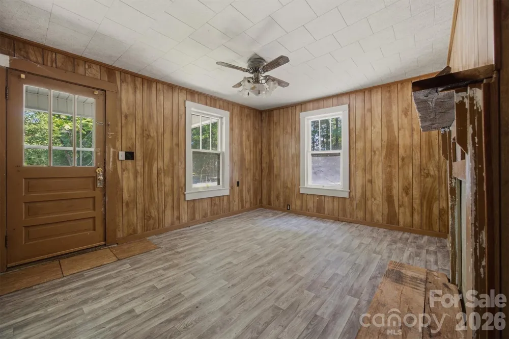 2155 Pa Jolly Lane Granite Falls, NC 28630