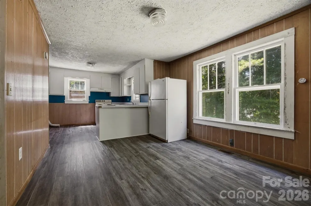 2155 Pa Jolly Lane Granite Falls, NC 28630
