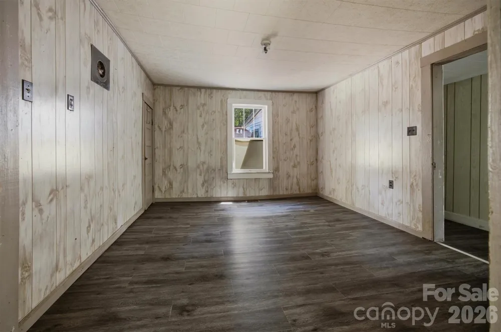 2155 Pa Jolly Lane Granite Falls, NC 28630
