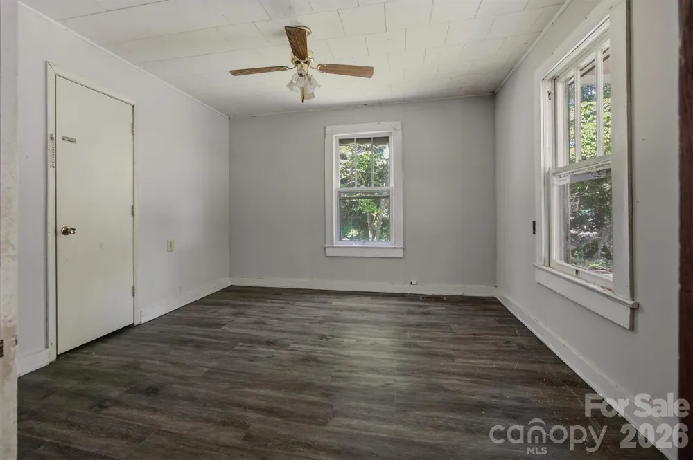 2155 Pa Jolly Lane Granite Falls, NC 28630