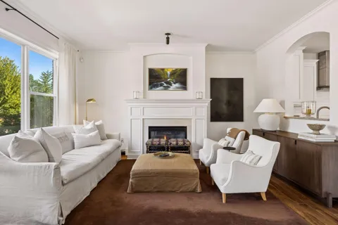 1 4th Avenue #101