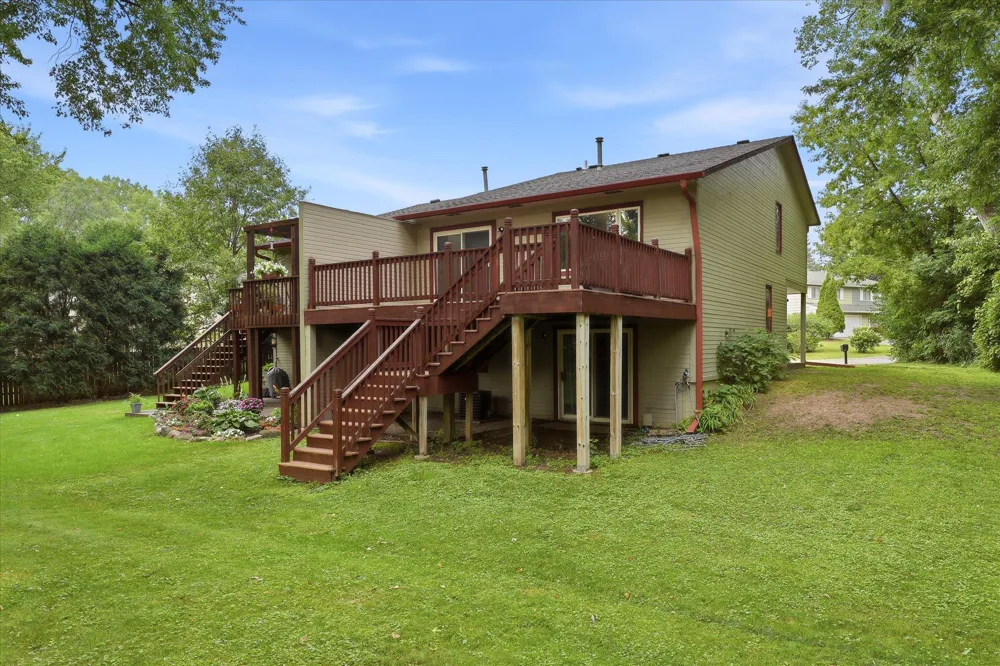 1930 55th Street Court E Inver Grove Heights, MN 55077