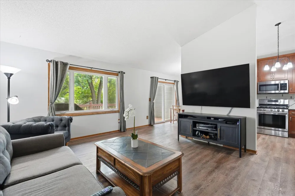 1930 55th Street Court E Inver Grove Heights, MN 55077