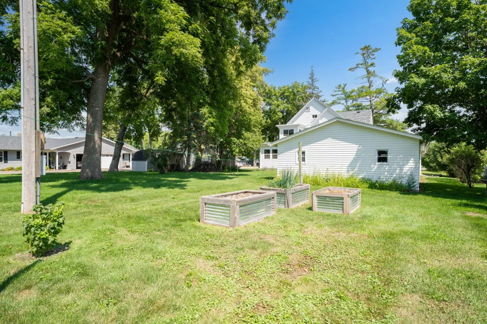 201 8th Avenue NW Kasson, MN 55944