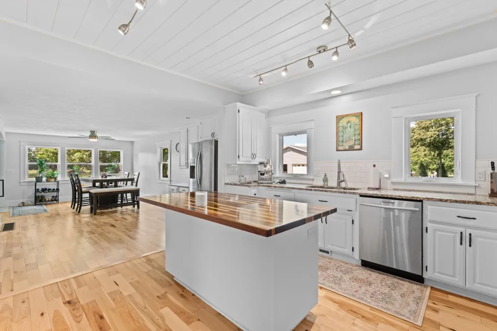 201 8th Avenue NW Kasson, MN 55944