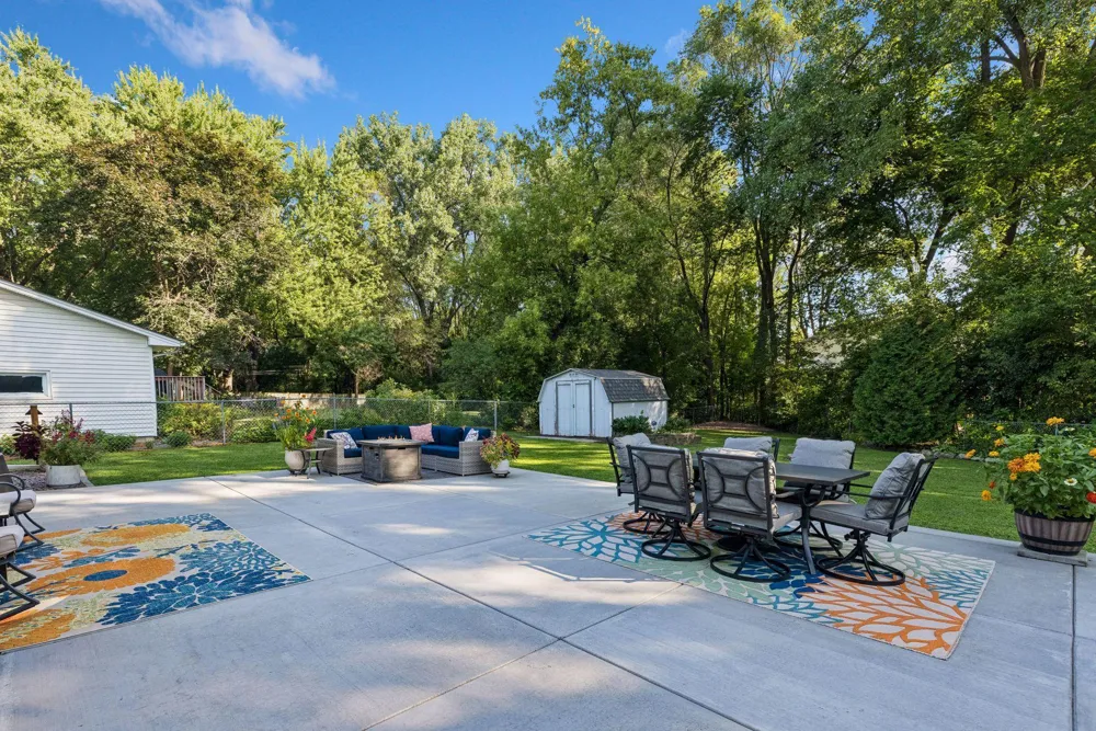 1949 Lakeaires Boulevard White Bear Lake, MN 55110