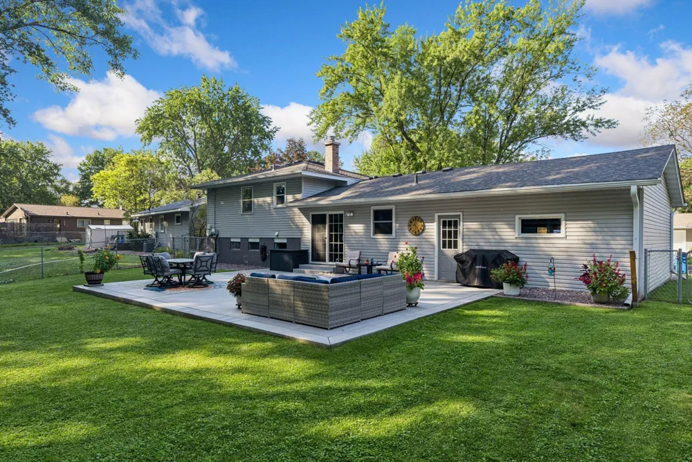 1949 Lakeaires Boulevard White Bear Lake, MN 55110