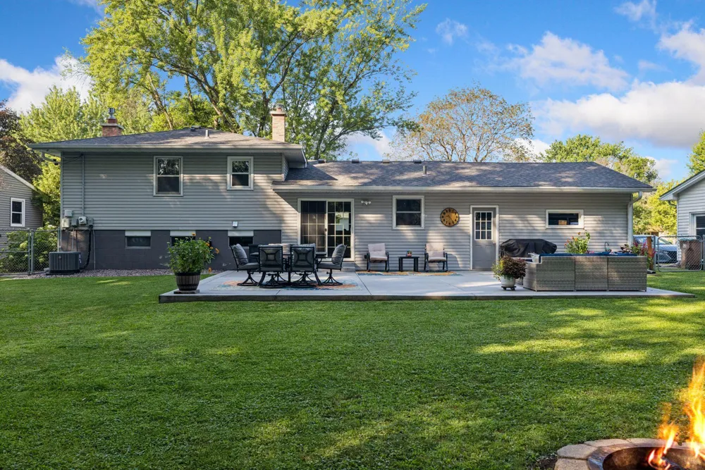 1949 Lakeaires Boulevard White Bear Lake, MN 55110