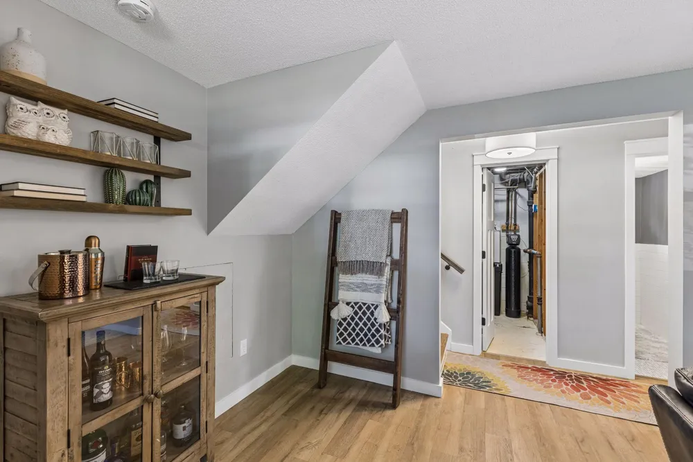 1949 Lakeaires Boulevard White Bear Lake, MN 55110