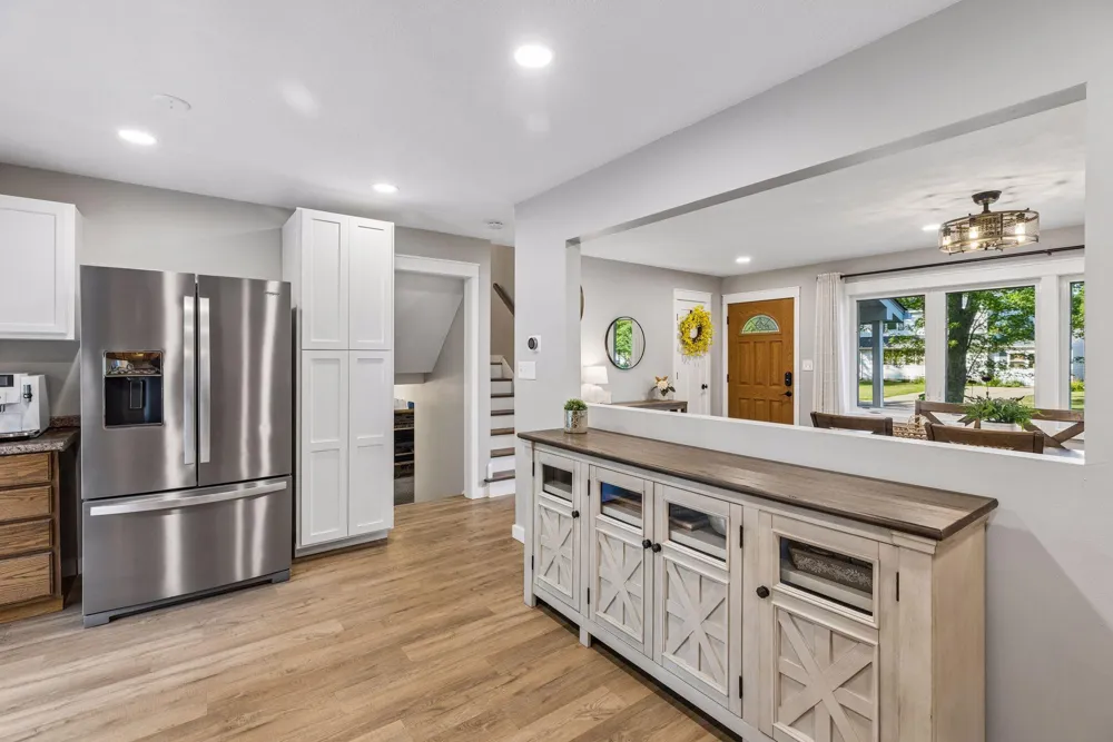 1949 Lakeaires Boulevard White Bear Lake, MN 55110