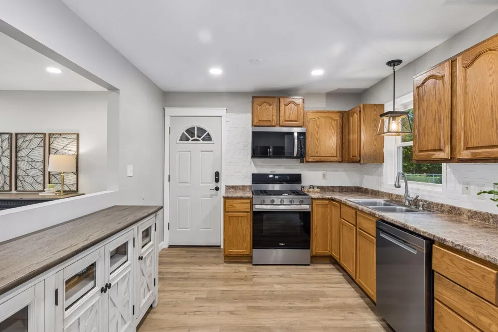 1949 Lakeaires Boulevard White Bear Lake, MN 55110
